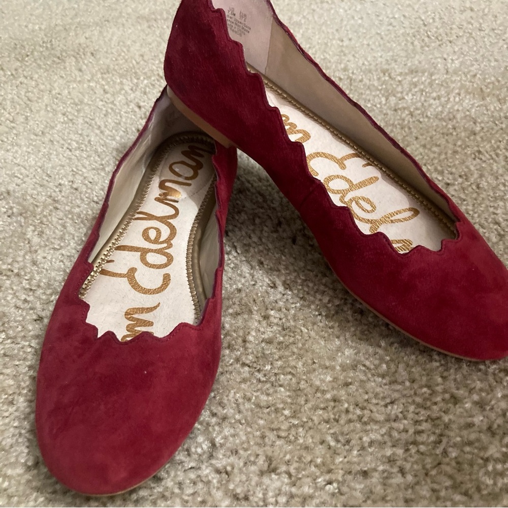 Sam Edelman Scalloped Red Suede Flats - Picture 2 of 4